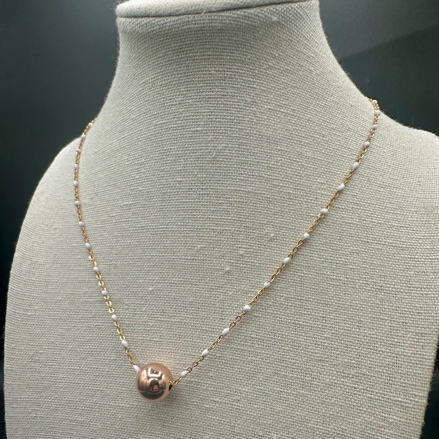 Bellvue Chain with Ball Pendant